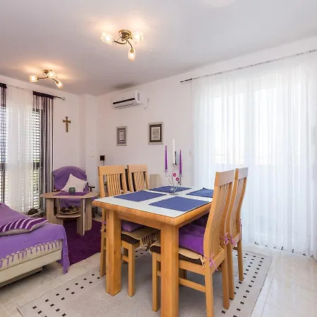 Jakov Appartamento *